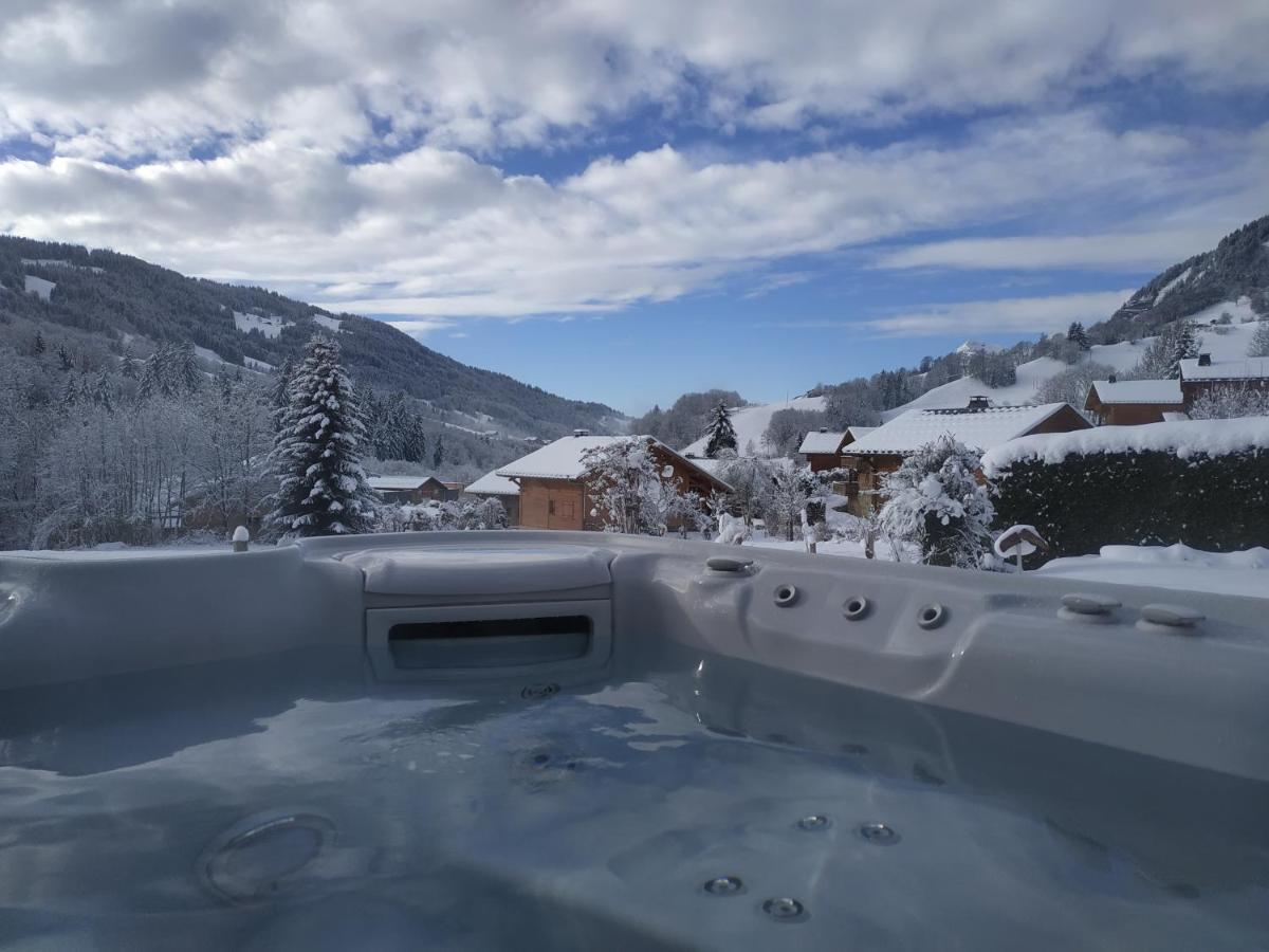 A4 Km De Megeve Tres Joli Studio Avec Jacuzzi ,Vue Sur Les Montagnes Au Calme Praz-sur-Arly Exterior photo
