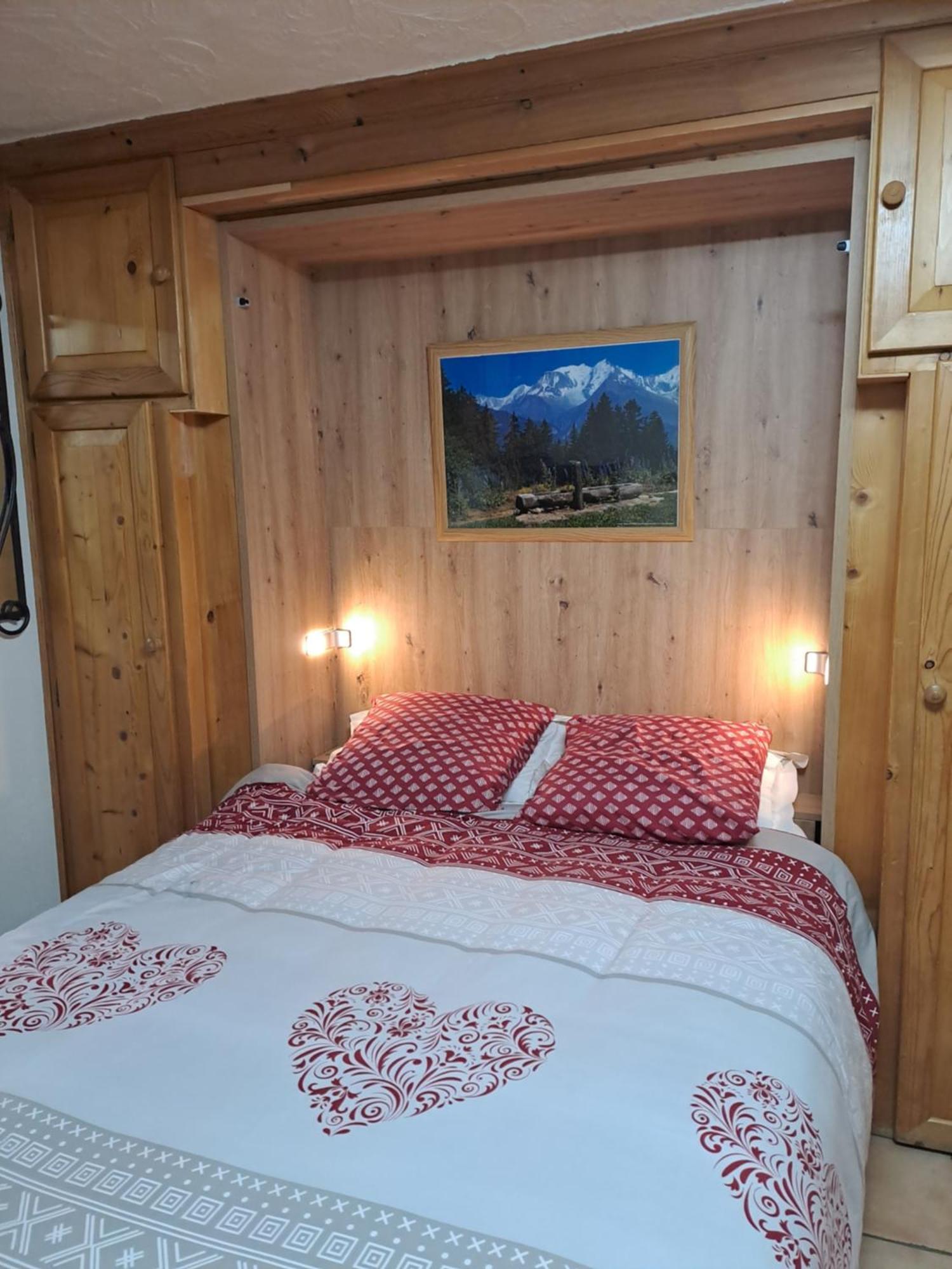 A4 Km De Megeve Tres Joli Studio Avec Jacuzzi ,Vue Sur Les Montagnes Au Calme Praz-sur-Arly Exterior photo